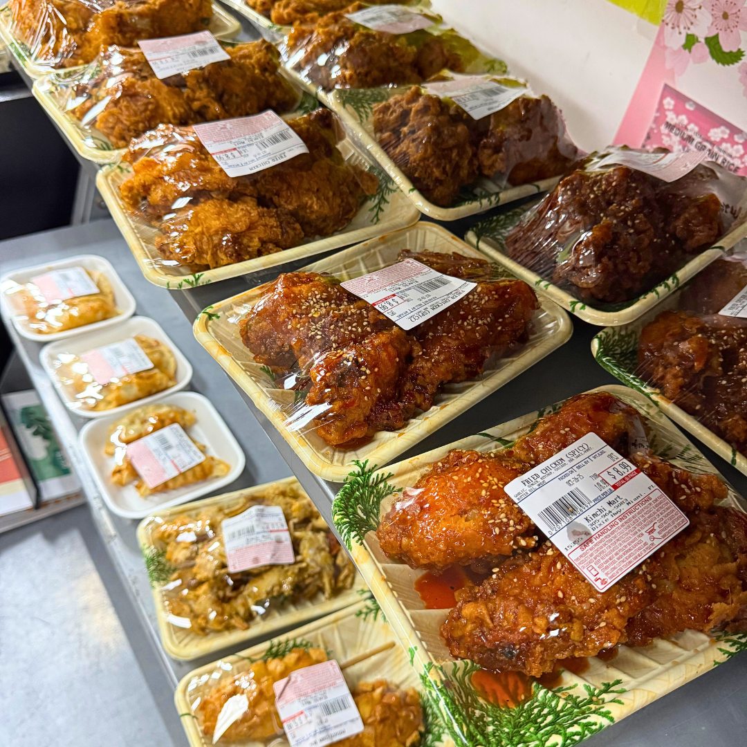 Hot meals in the Kimchi Mart deli case